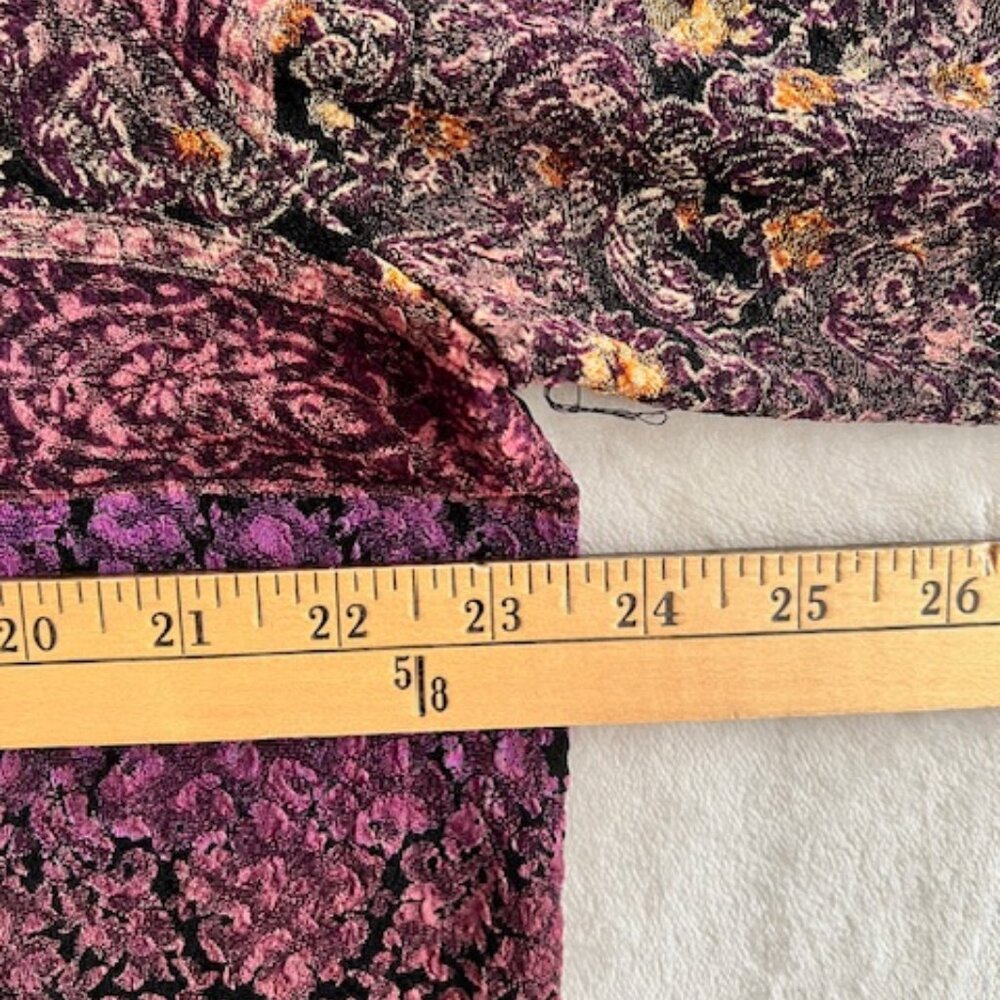 Notations Woman, Shades of Purple 3/4 Sleeve Womens Pullover V-Neck TopSize 2X - Picture 8 of 9